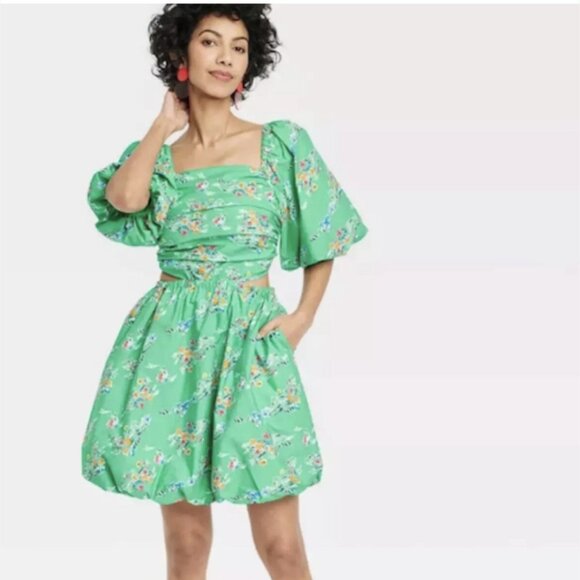 a new day Dresses & Skirts - NWT Bubble Hem 100% Cotton Kelly Green Puff Sleeve Cut Out Dress - Size Large